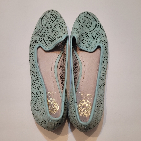 Vince Camuto Lancaster turquoise leather eyelet flats size 10M - Picture 9 of 9